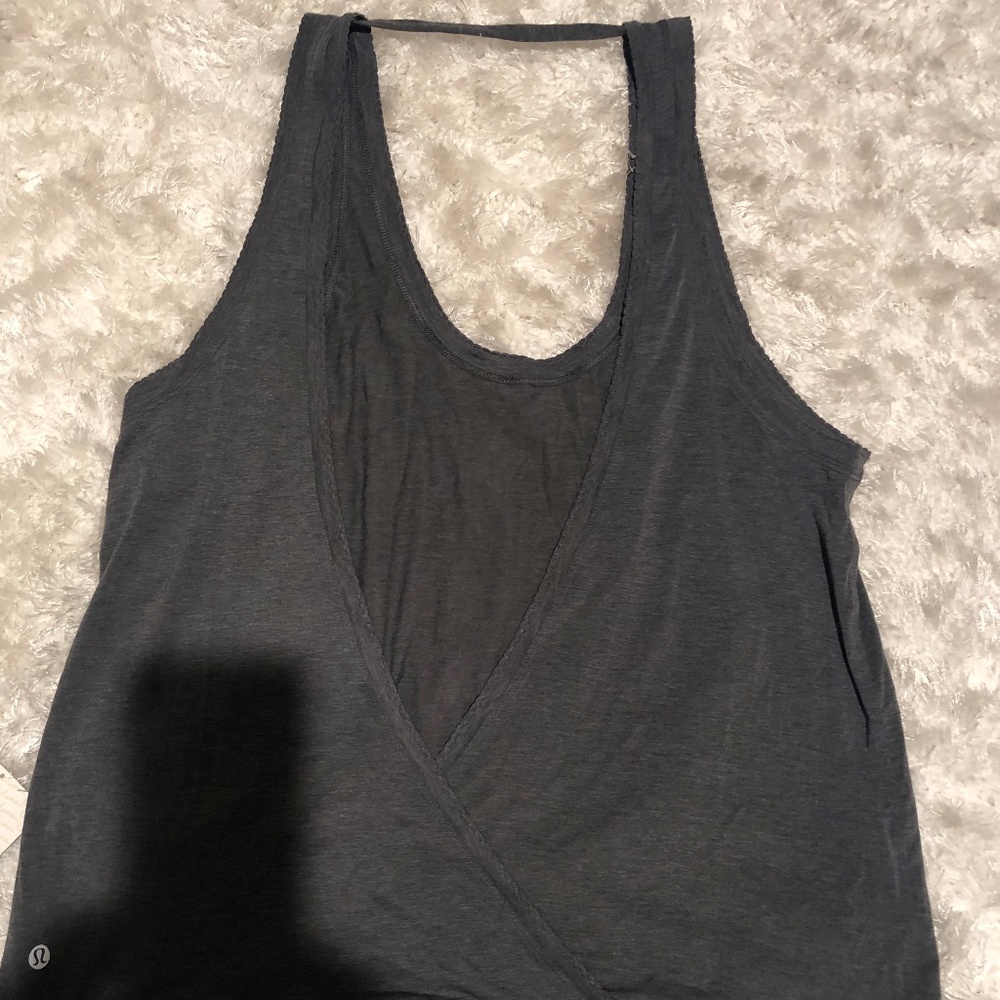 NWT Tied To It Tank Size 8